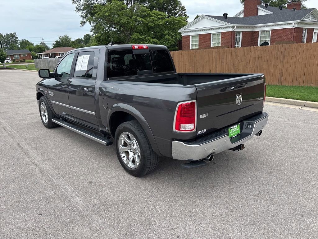 Used 2018 RAM 1500 Laramie w/ Convenience Group AWD/4WD image 3
