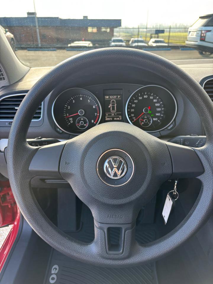 Used 2014 Volkswagen Golf 4-Door FWD image 11