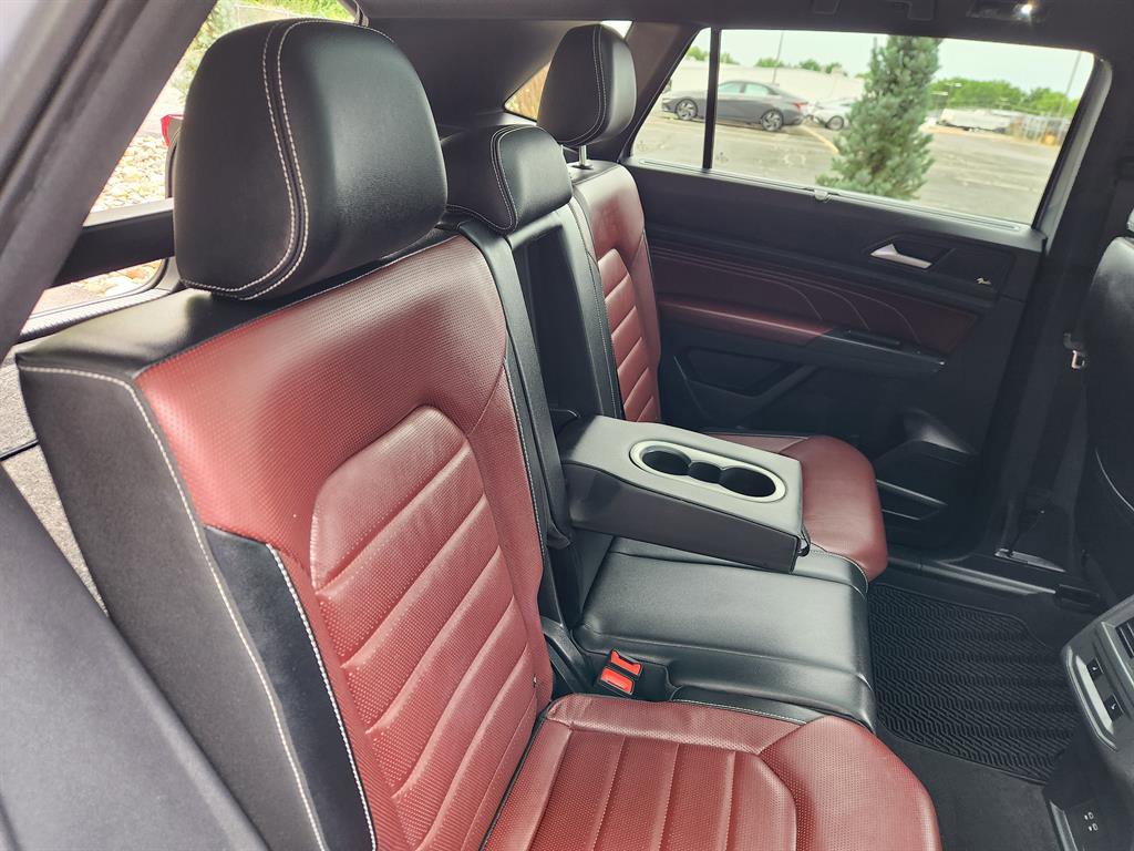 Certified 2022 Volkswagen Atlas Cross Sport SEL Premium R-Line image 19