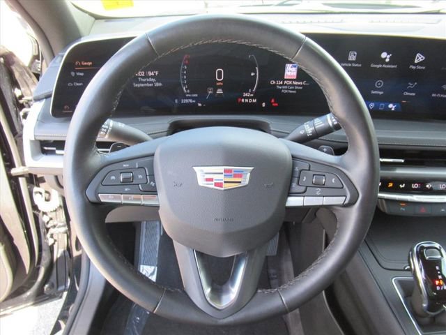 Certified 2025 Cadillac XT4 Premium Luxury image 19