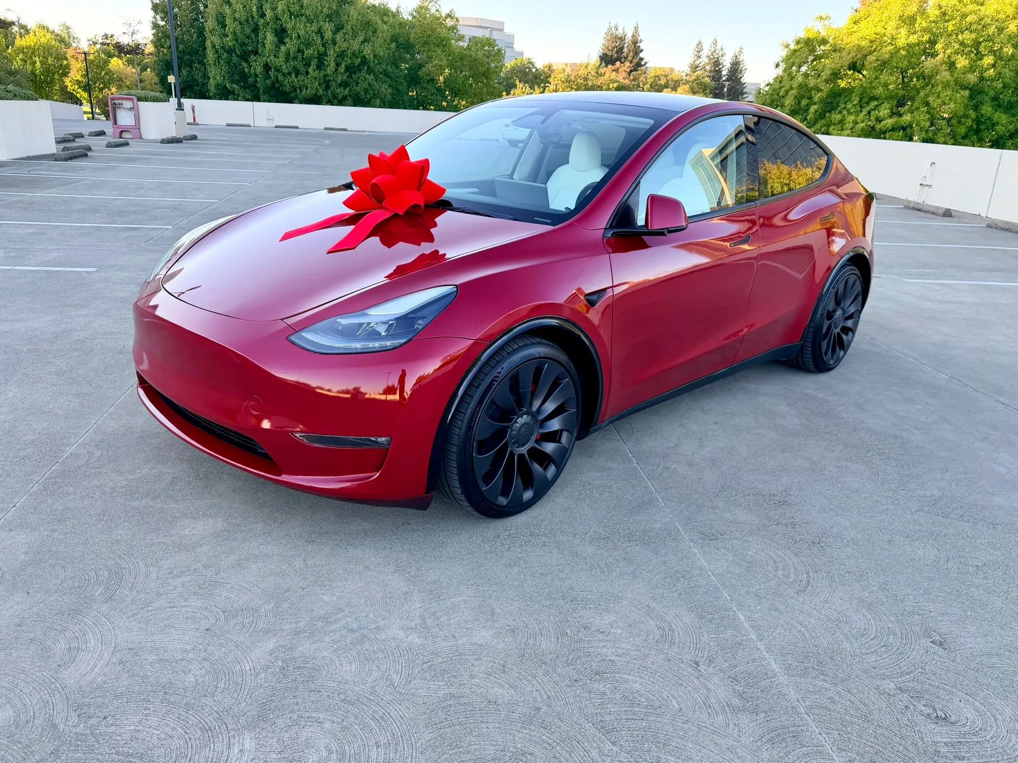 Used 2023 Tesla Model Y Long Range AWD/4WD image 19
