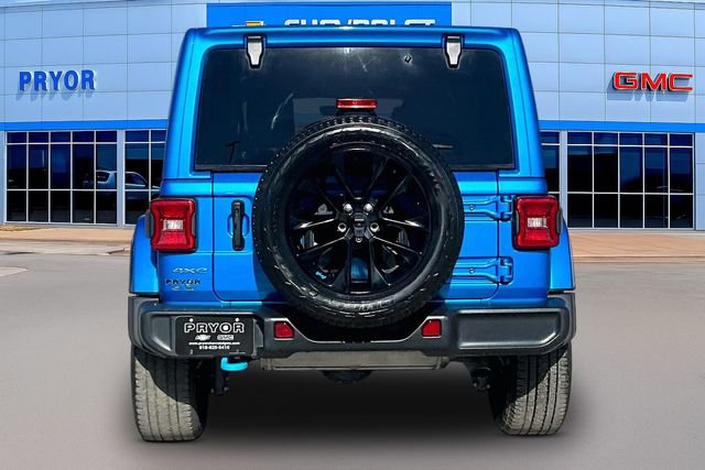Used 2022 Jeep Wrangler Unlimited Sahara w/ Cold Weather Group AWD/4WD image 4