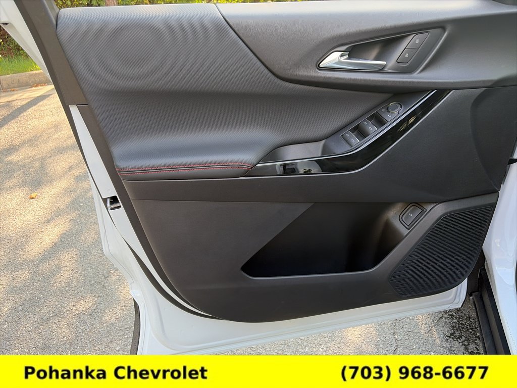New 2027 Chevrolet Equinox RS w/ LPO, Floor Liner Package AWD/4WD image 21