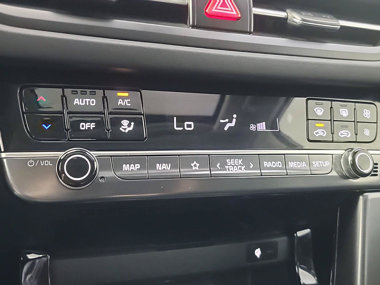 Certified 2024 Kia Seltos EX AWD/4WD image 32