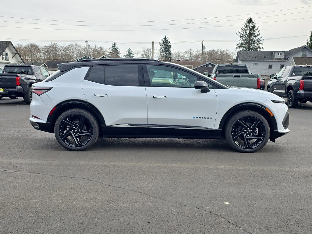 New 2026 Chevrolet Equinox EV RS AWD/4WD image 7