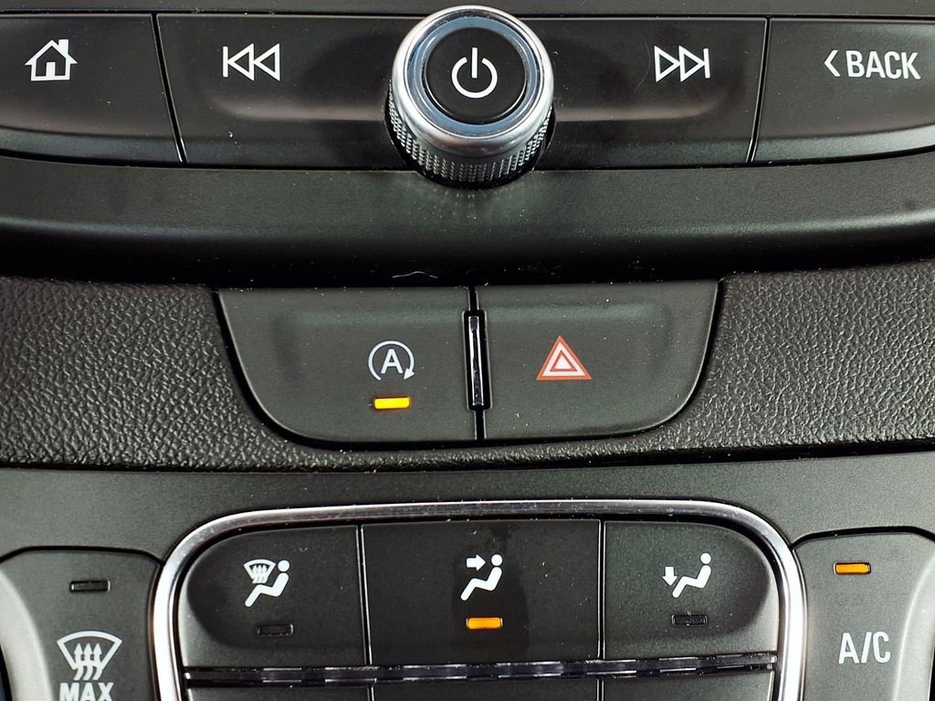 Used 2024 Chevrolet Malibu LT FWD image 21