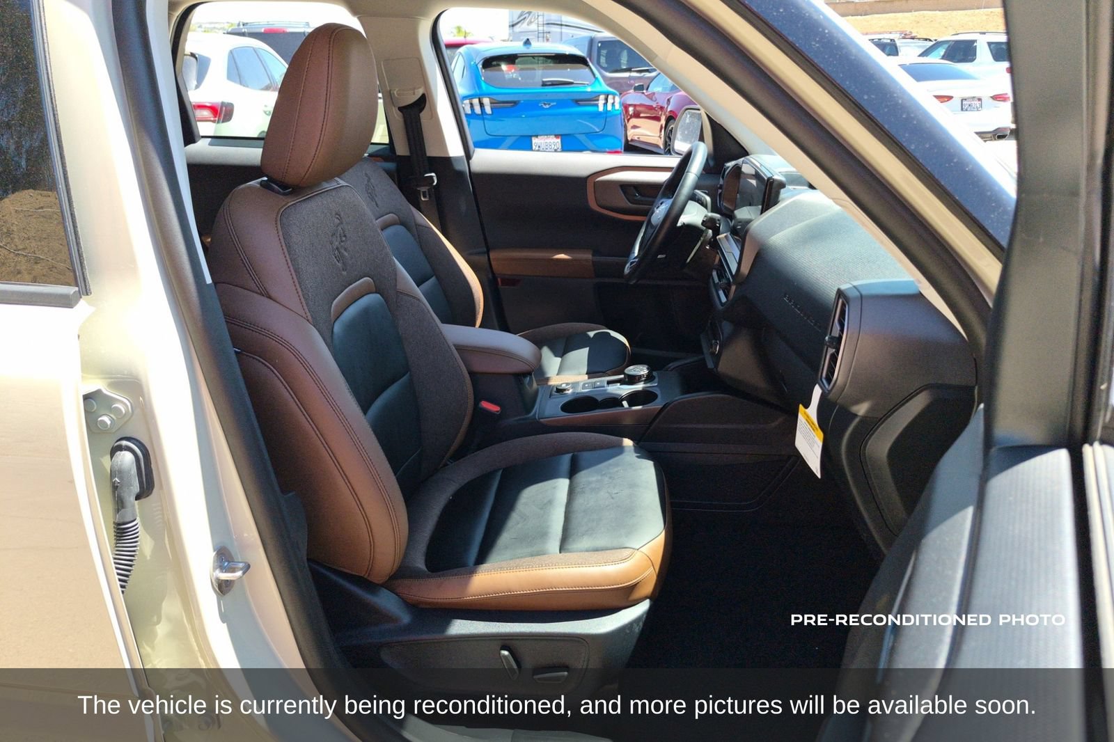 Used 2025 Ford Bronco Sport Outer Banks w/ Outer Banks Tech Package+ AWD/4WD image 13