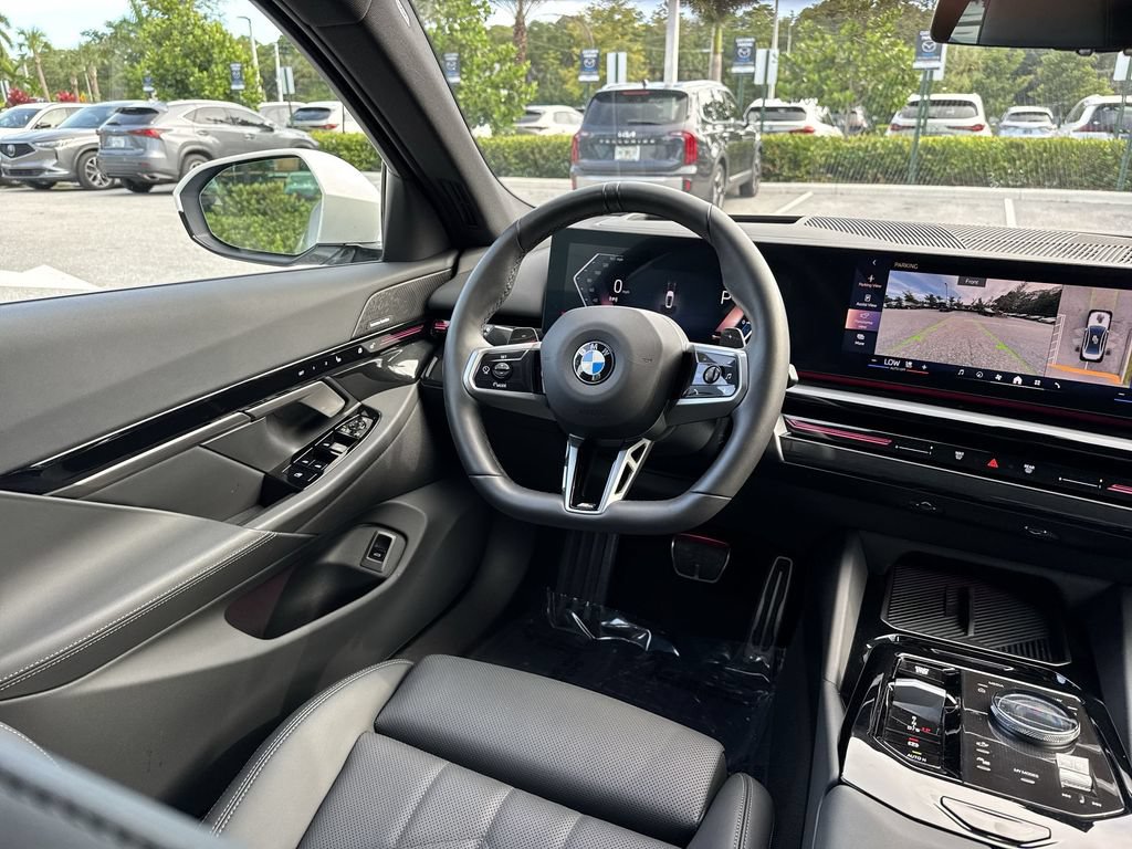 Used 2026 BMW 530i xDrive AWD/4WD image 21
