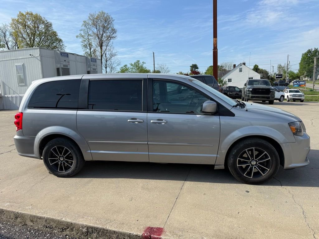 Used 2017 Dodge Grand Caravan GT w/ Safety Sphere Group FWD image 5