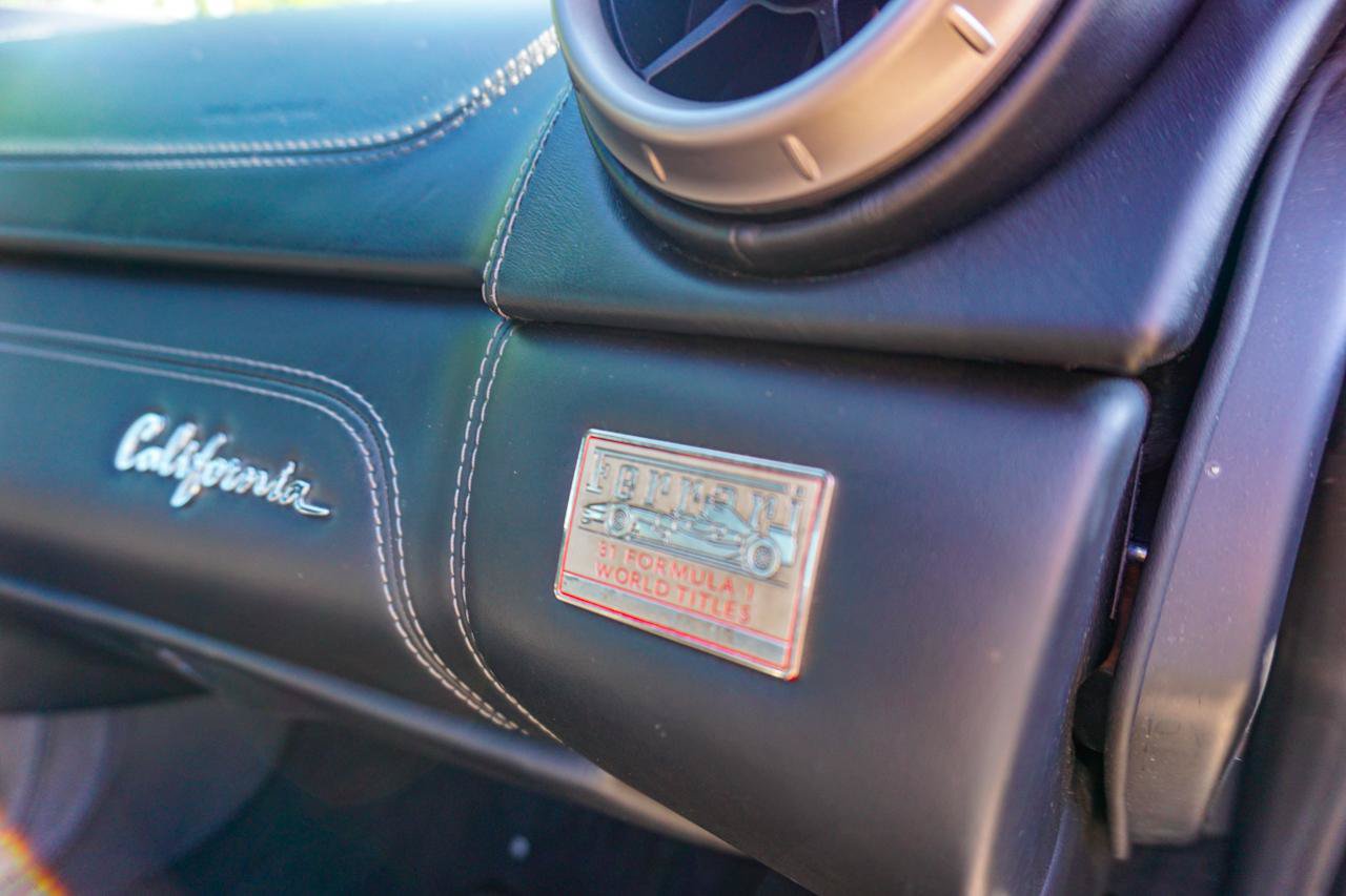 Used 2011 Ferrari California RWD image 34