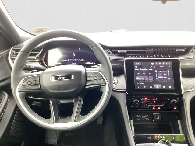 Certified 2024 Jeep Grand Cherokee Altitude image 10