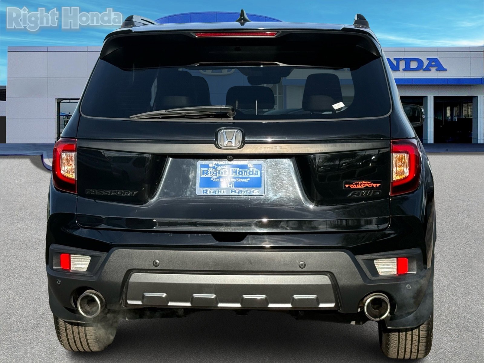 Used 2023 Honda Passport TrailSport image 6