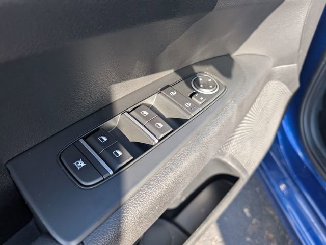 Used 2024 Kia Forte LXS w/ LXS Technology Package image 15