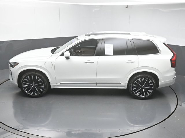 Used 2026 Volvo XC90 T8 Plus w/ Protection Package Premier AWD/4WD image 46