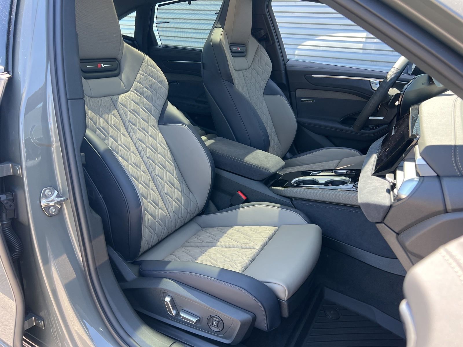 New 2026 Audi A6 Prestige AWD/4WD image 42