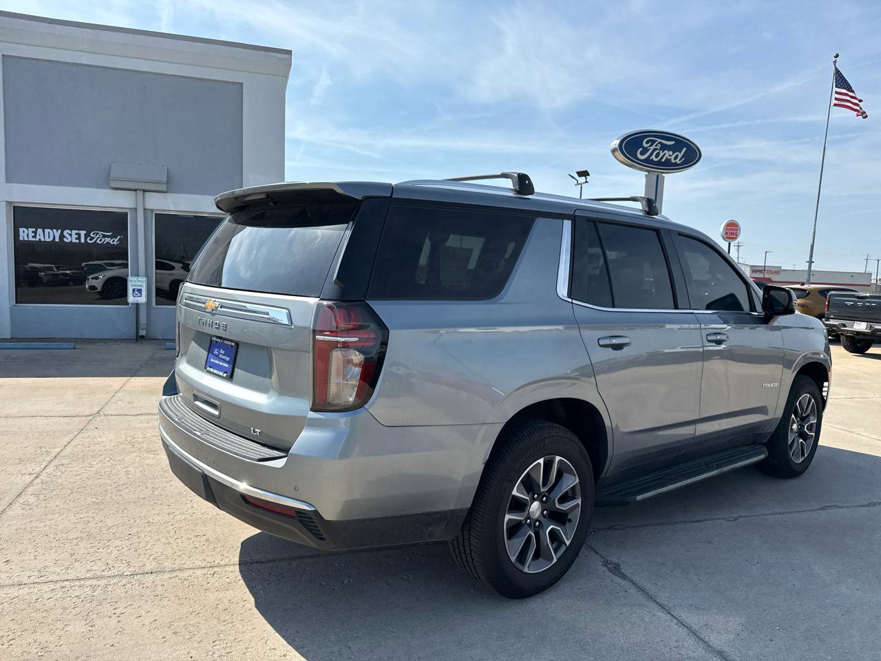 Used 2023 Chevrolet Tahoe LT w/ Luxury Package image 7