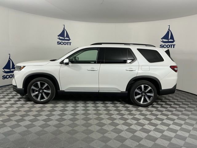 Used 2023 Honda Pilot Elite image 4