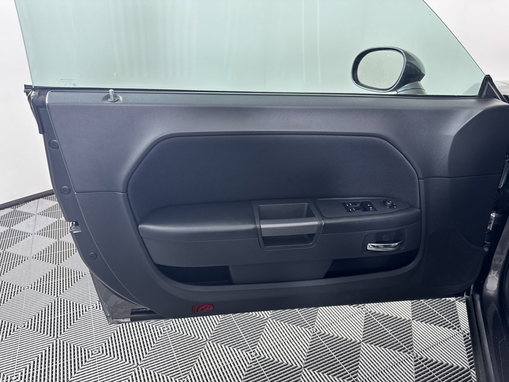 Used 2014 Dodge Challenger R/T image 26