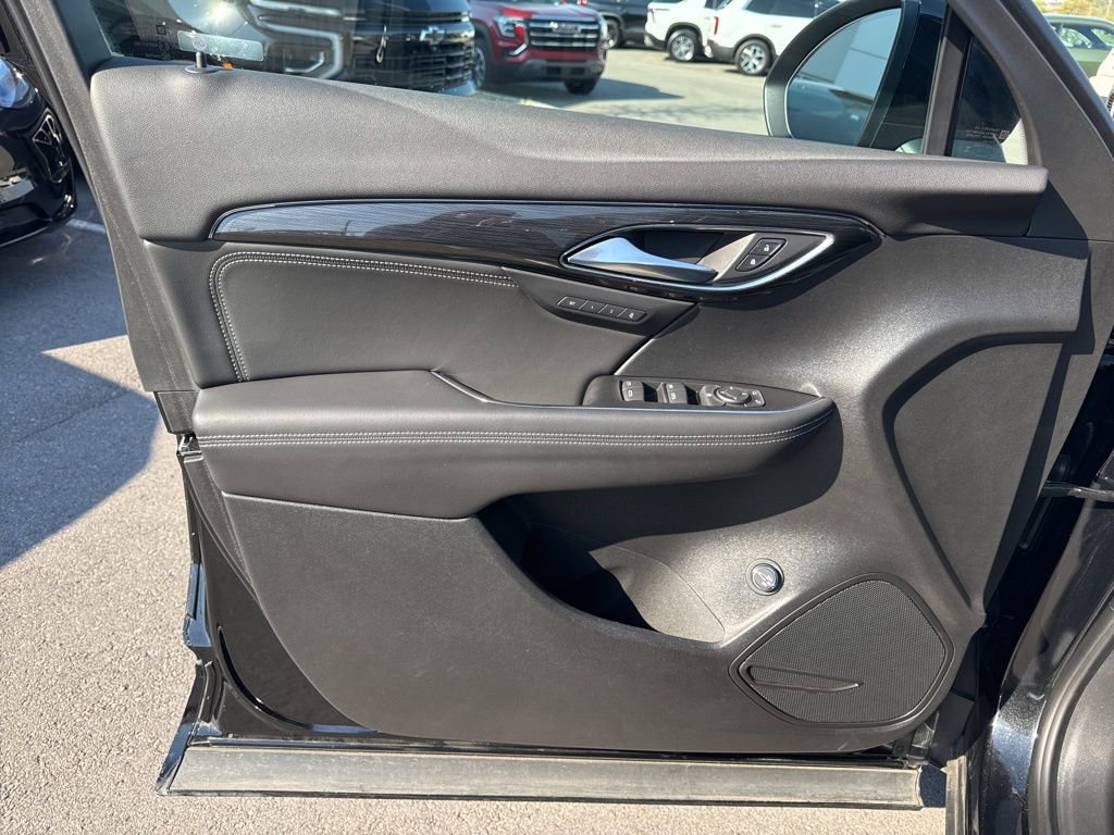 Used 2023 Buick Envision Essence w/ Sport Touring Package image 10