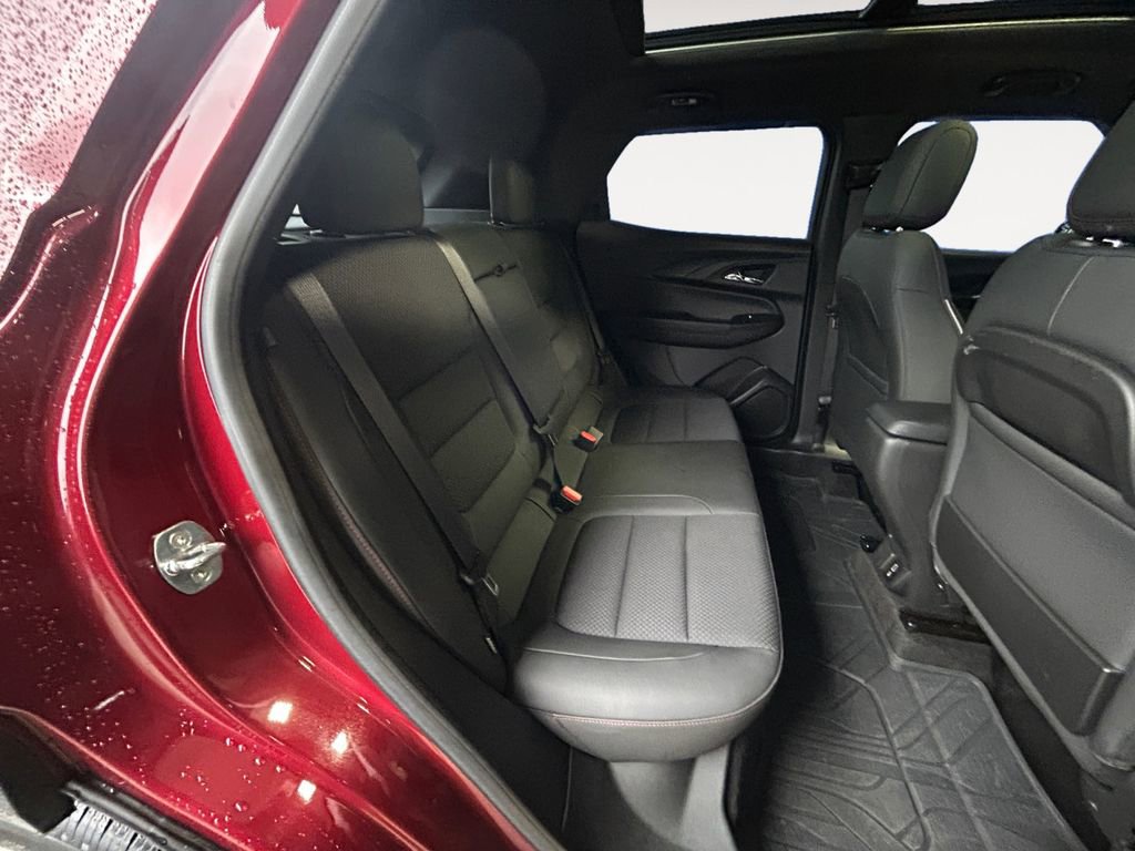 Used 2023 Chevrolet TrailBlazer RS w/ Sun and Liftgate Package image 11