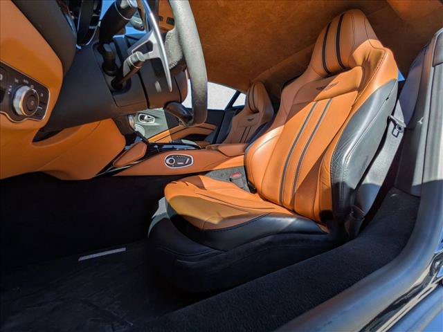 Used 2022 Aston Martin V8 Vantage Coupe RWD image 16