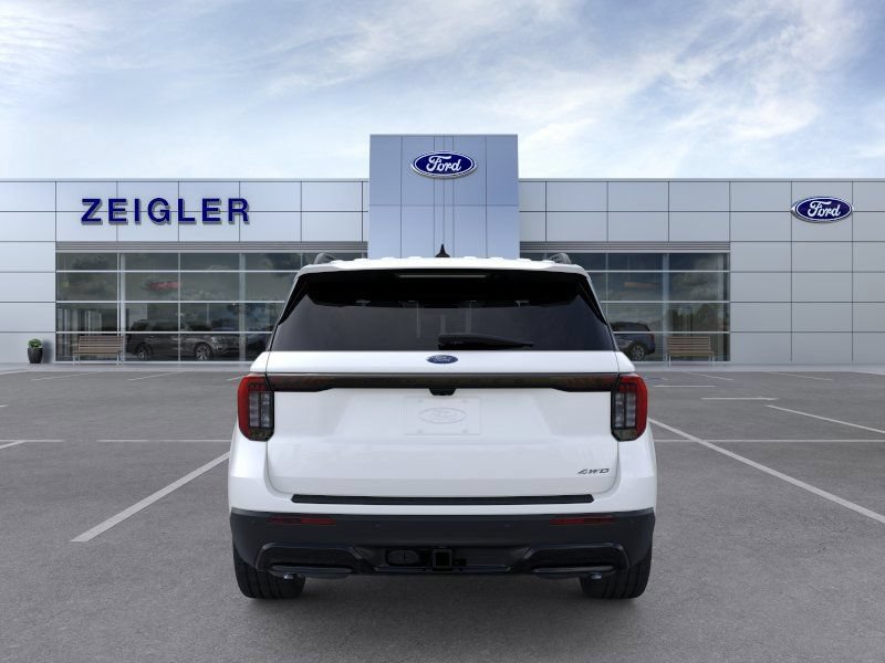 New 2026 Ford Explorer ST-Line w/ ST-Line Street Pack AWD/4WD image 5