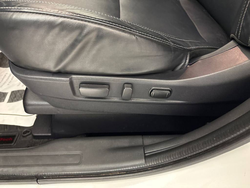 Used 2020 Mitsubishi Outlander FWD image 22