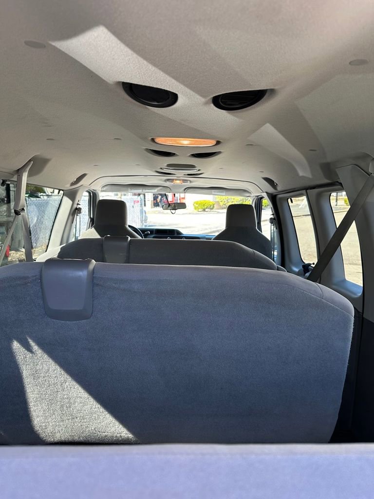 Used 2012 Ford E-350 and Econoline 350 XLT RWD image 20