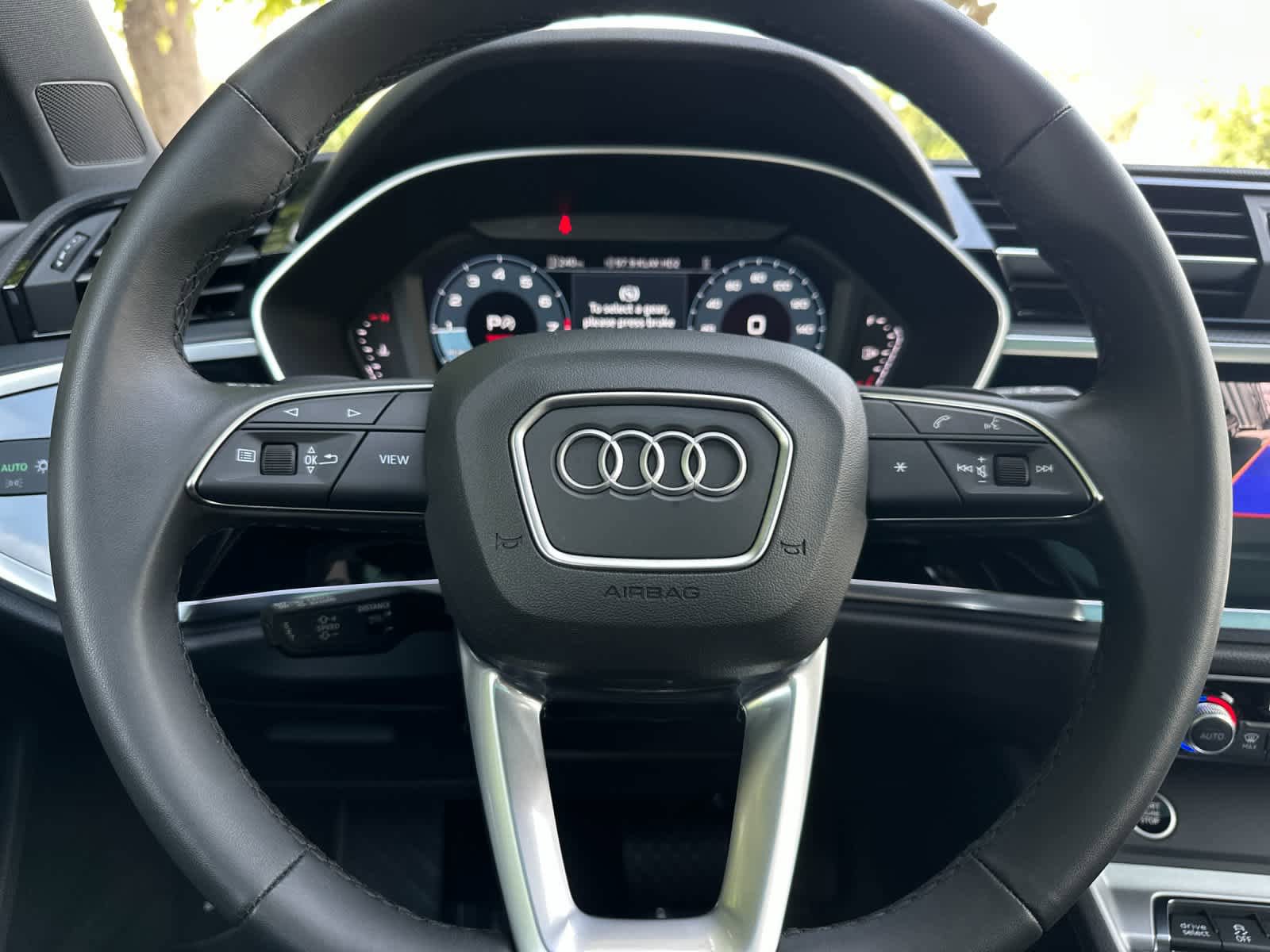 Used 2025 Audi Q3 2.0T Premium w/ Convenience Package AWD/4WD image 23
