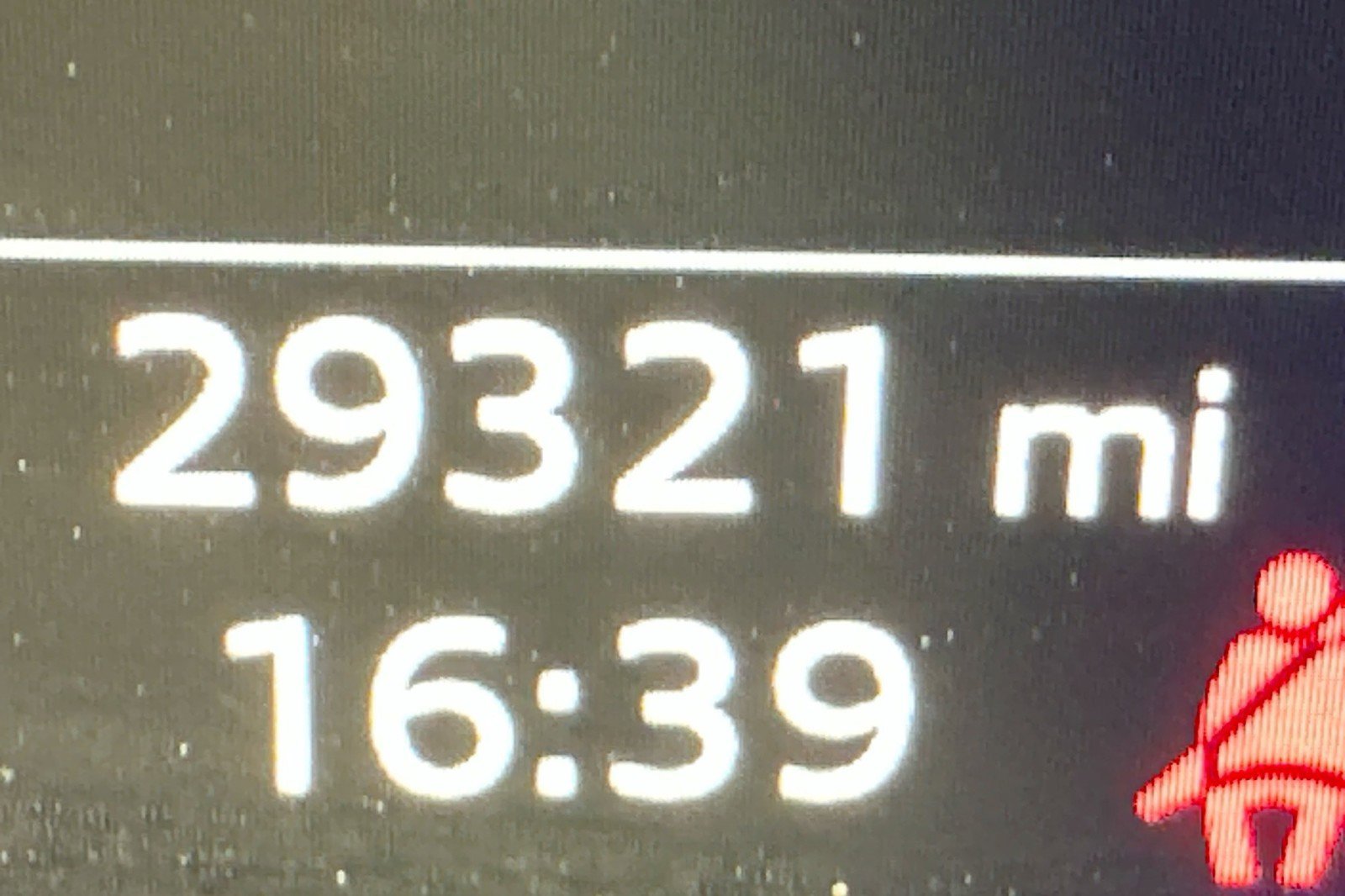 Used 2023 Audi Q4 e-tron Premium w/ Convenience Package image 20