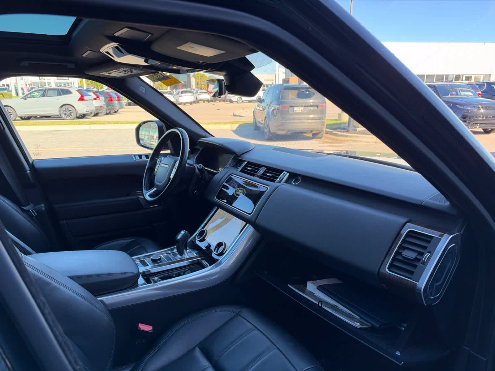 Used 2020 Land Rover Range Rover Sport SE AWD/4WD image 13