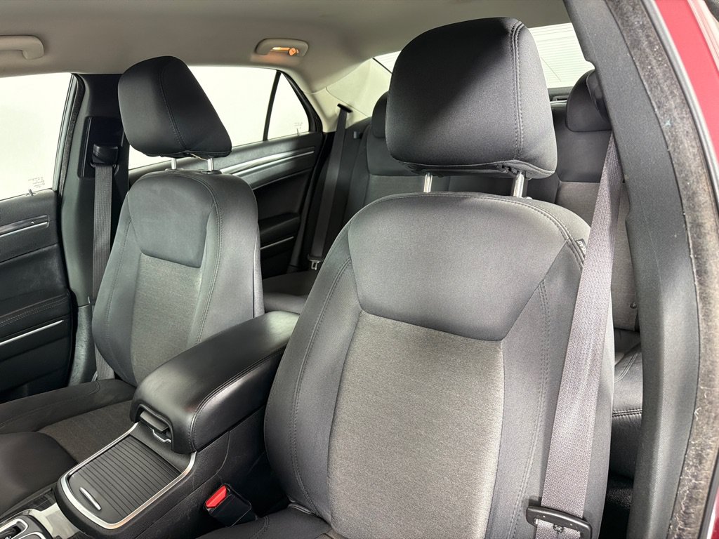 Used 2019 Chrysler 300 Touring w/ Sport Appearance Package RWD image 13