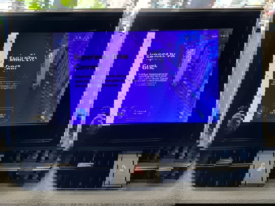 Used 2024 Toyota RAV4 XLE image 19