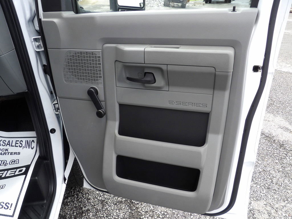 Used 2021 Ford E-350 and Econoline 350 Super Duty RWD image 23