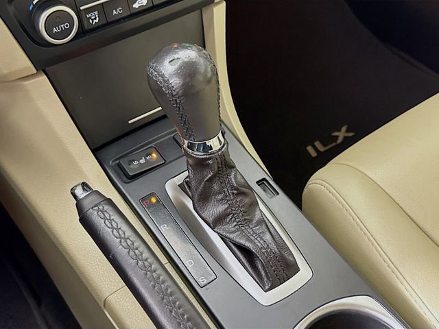 Used 2017 Acura ILX image 18