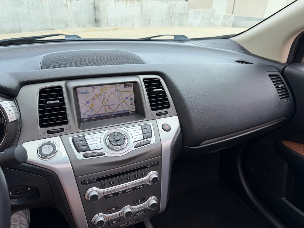 Used 2014 Nissan Murano CrossCabriolet w/ Navigation Package AWD/4WD image 17