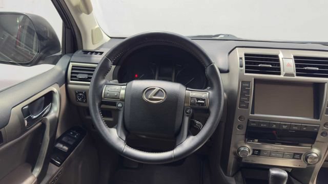 Used 2017 Lexus GX 460 w/ Navigation Package AWD/4WD image 23