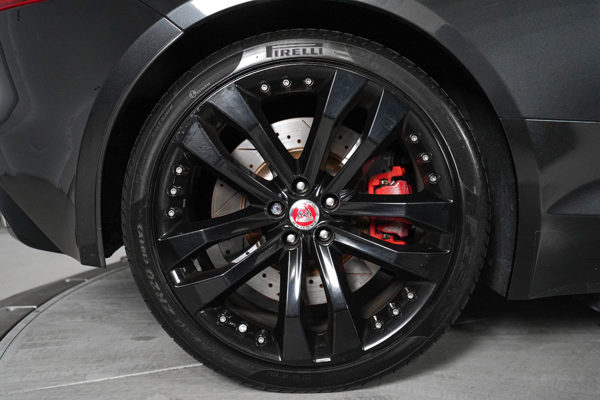 Used 2015 Jaguar F-TYPE S RWD image 24