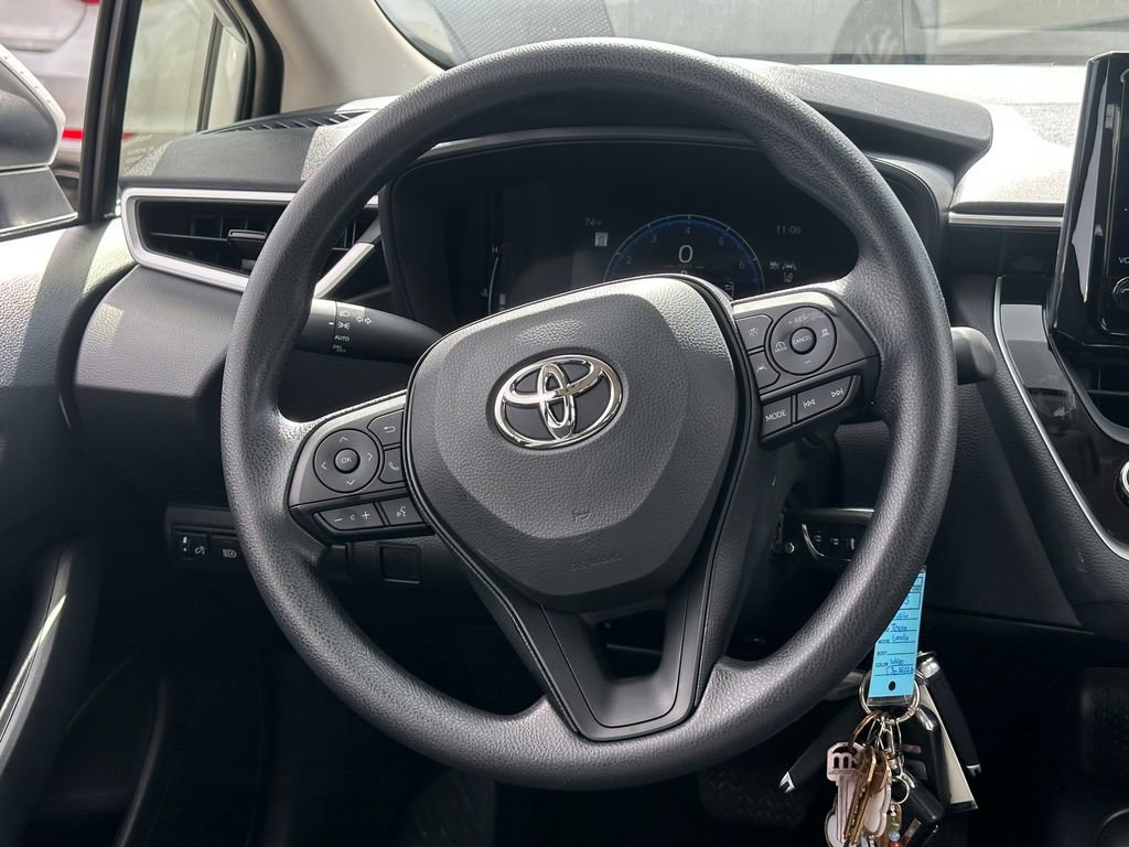 Used 2026 Toyota Corolla LE image 17