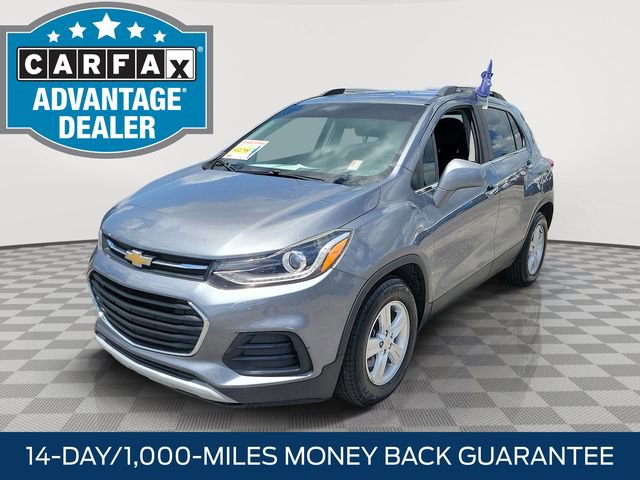 Used 2019 Chevrolet Trax LT w/ LT Convenience Package FWD image 3