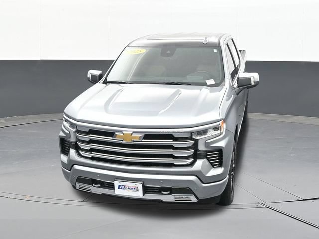 Used 2025 Chevrolet Silverado 1500 High Country AWD/4WD image 79
