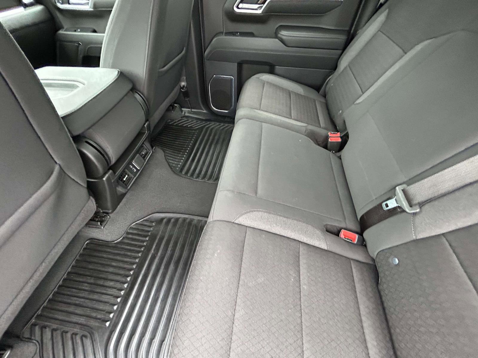 Used 2025 Chevrolet Silverado 1500 LT image 11