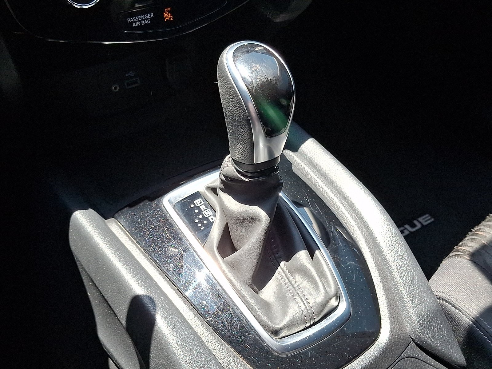 Used 2020 Nissan Rogue SV AWD/4WD image 15