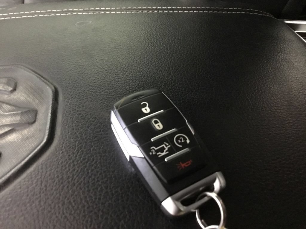 Used 2022 RAM 1500 Laramie AWD/4WD image 11