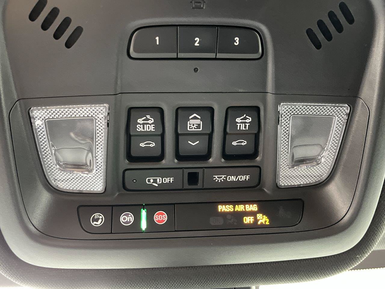 Certified 2023 Chevrolet Traverse LT w/ LT Premium Package AWD/4WD image 30