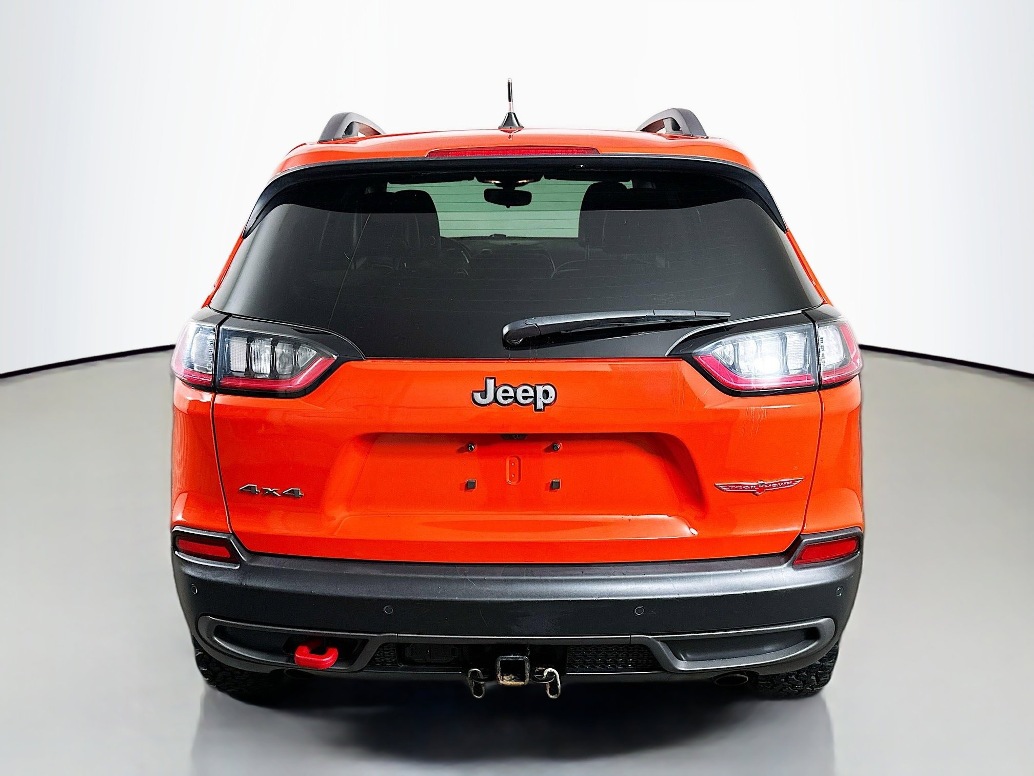 Used 2021 Jeep Cherokee Trailhawk image 6