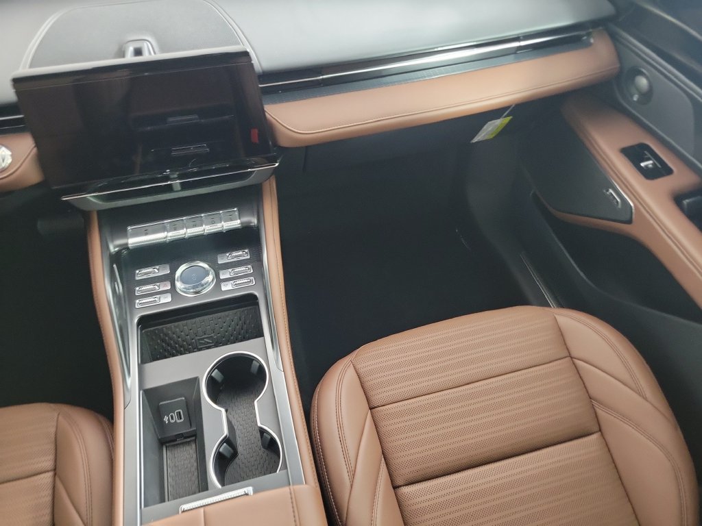 New 2026 Lincoln Nautilus Reserve AWD/4WD image 11