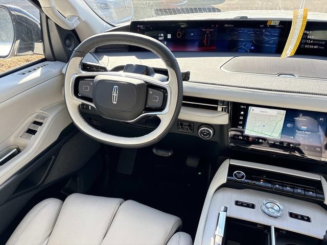 New 2025 Lincoln Navigator L Reserve image 13