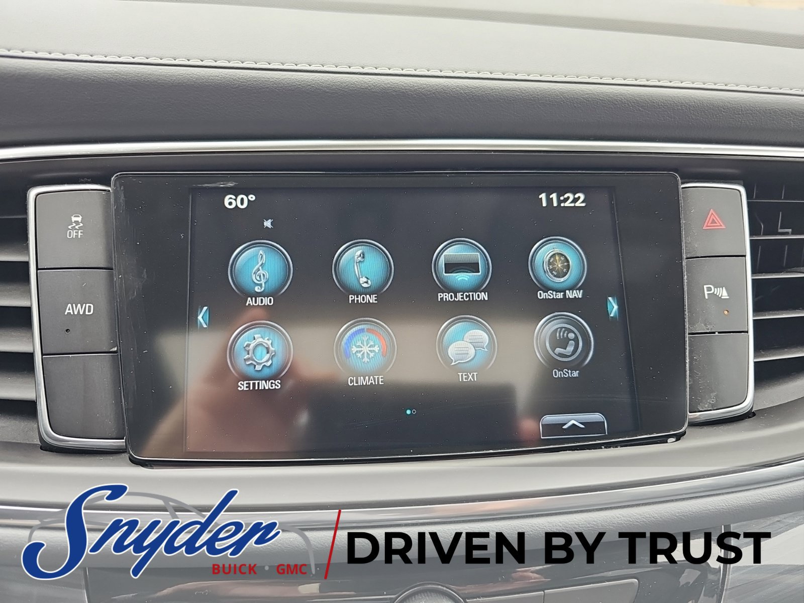 Used 2019 Buick Enclave Essence AWD/4WD image 21