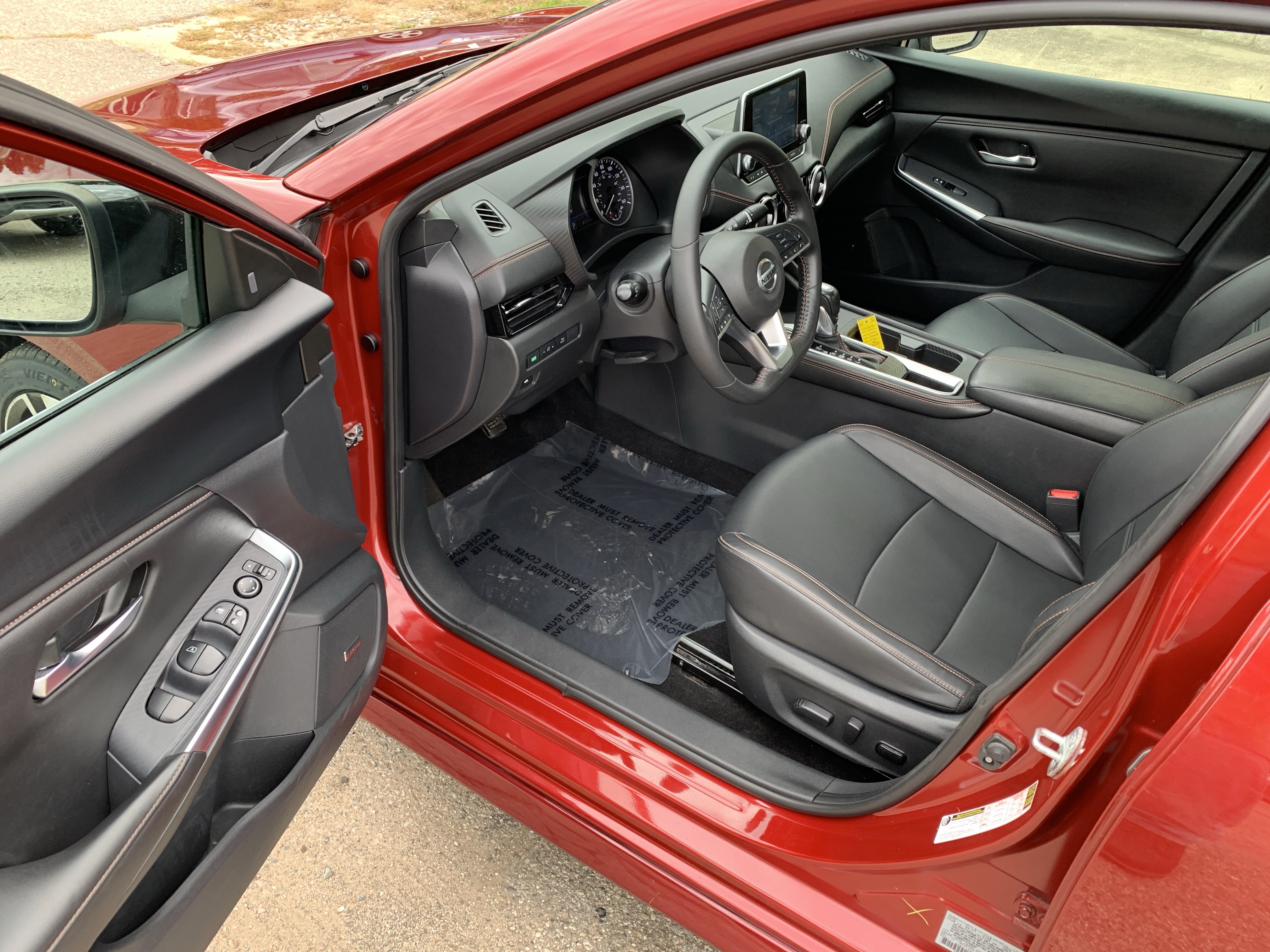 Used 2023 Nissan Sentra SR w/ SR Premium Package FWD image 14